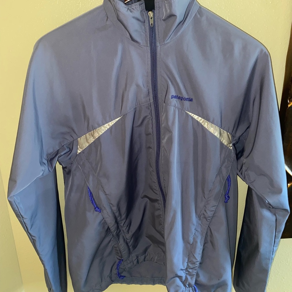 Patagonia windbreaker